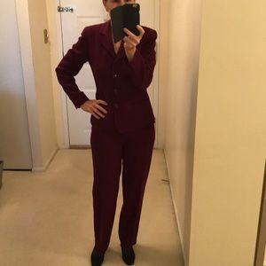 Burgundy Pantsuit- Size Petite 4  100% wool
